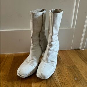 MIISTA White Leather Mid-Calf Boots